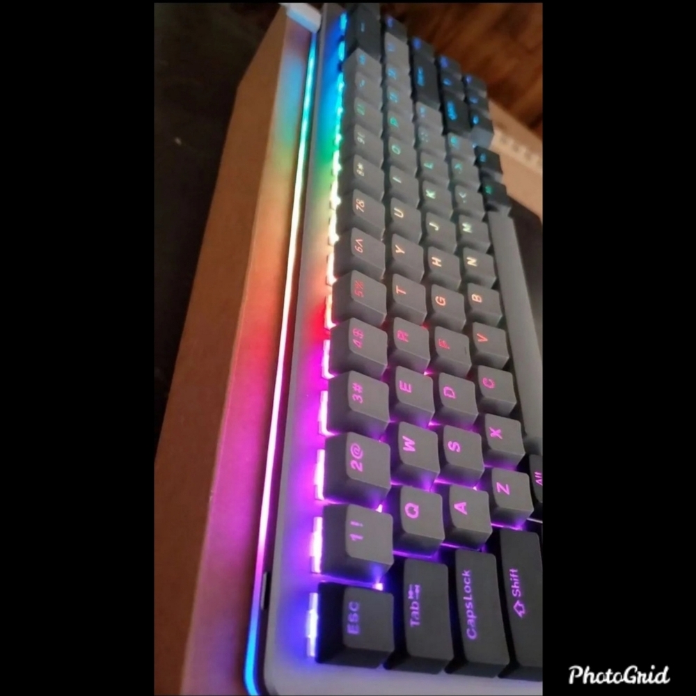 Drop ALT Mechanical Keyboard — 65% (67 Key) Gaming Keyboard-(Halo Clear, Gray) - Picture 1 of 7